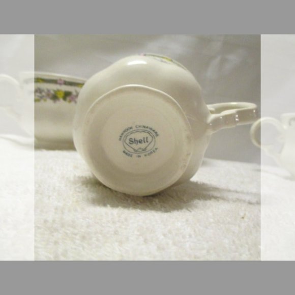 Lot of 7 Rare Shell Pattern Hankook Multi Color On White Folk Floral Coffee Cups - Picture 5 of 13